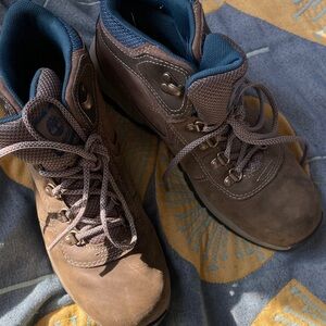 Timberland women's Dark Brown Lace-Up Boots